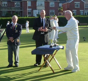 Mike Leyman of Le Roy Funerals and Fred English E&D Bowls League President at bowls tournament